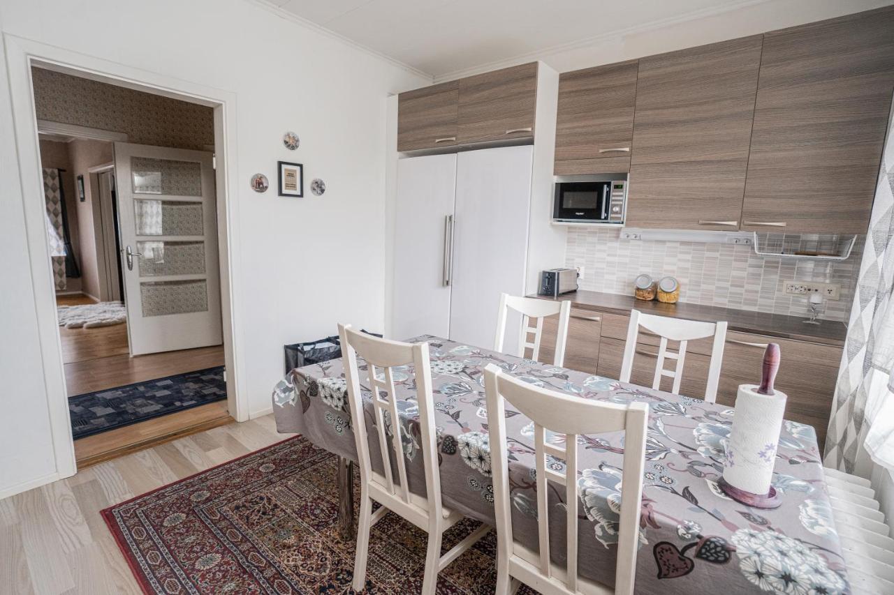 Appartamento Iso Ja Viihtyisae Asunto Pietarsaaressa Jakobstad Esterno foto